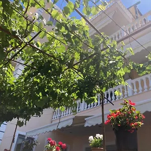 https://himara-apartments.albaniahotels.org